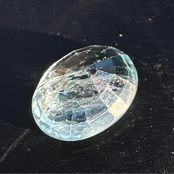 Top colour 1.95 carat natural sapphire gemstone heated - Picture 8 of 17